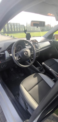 Skoda Fabia cena 34800 przebieg: 163000, rok produkcji 2018 z Mielec małe 172